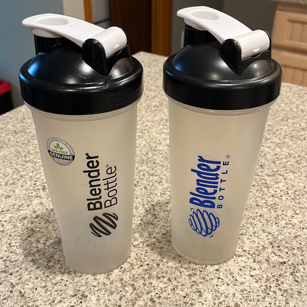 Two 28oz Blender Bottles